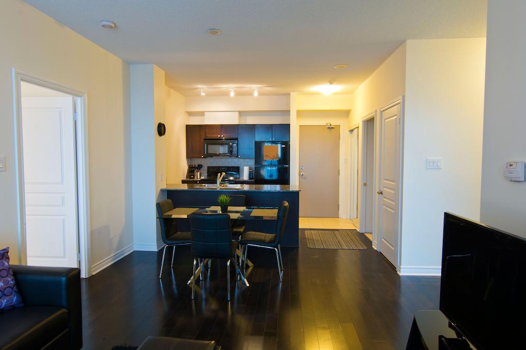 Maplewood Furnished Suites Mississauga Exteriör bild