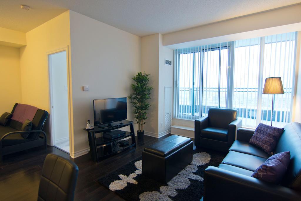 Maplewood Furnished Suites Mississauga Exteriör bild