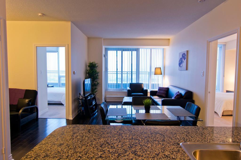 Maplewood Furnished Suites Mississauga Exteriör bild