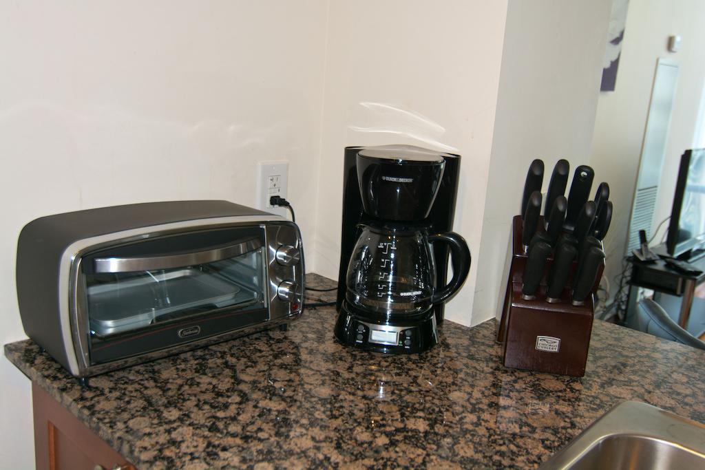 Maplewood Furnished Suites Mississauga Exteriör bild