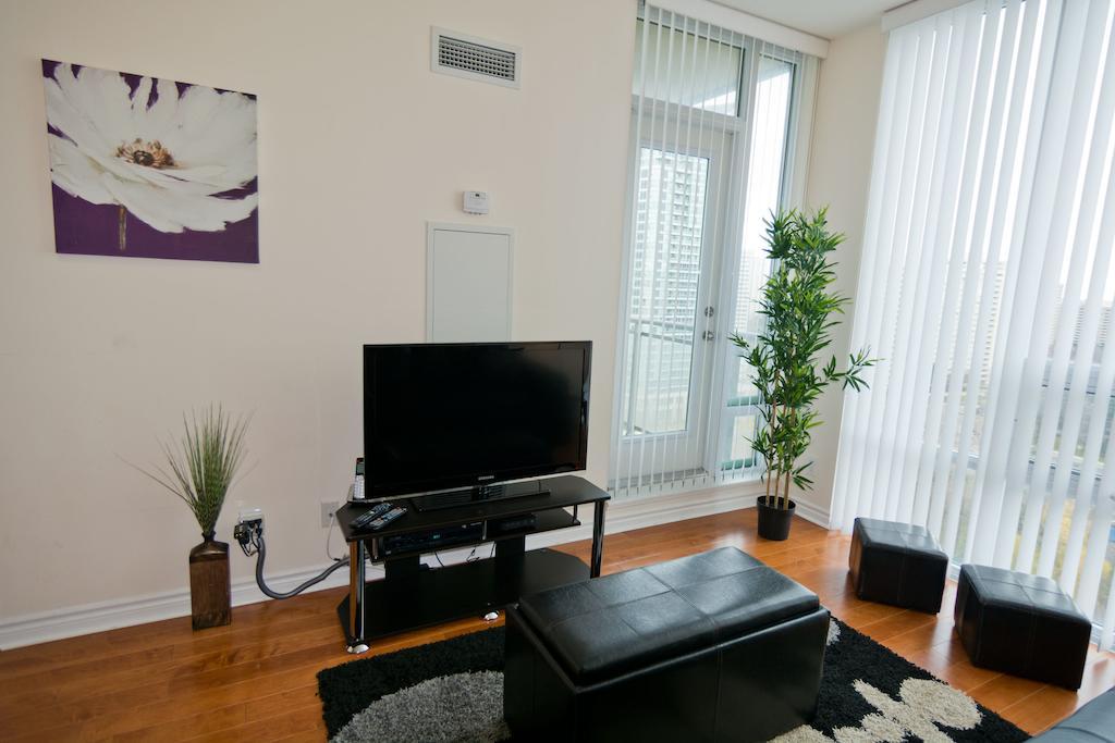 Maplewood Furnished Suites Mississauga Exteriör bild